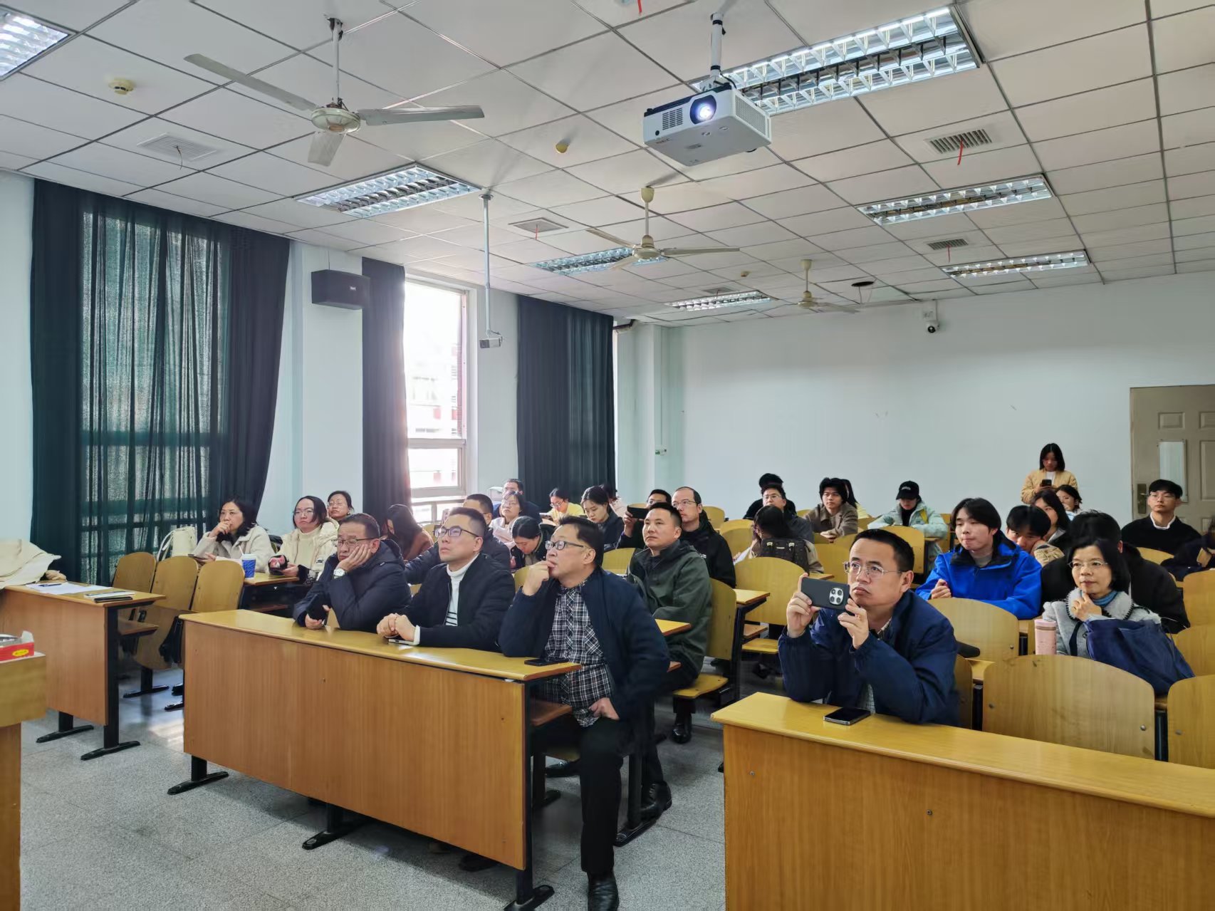 球王会网站