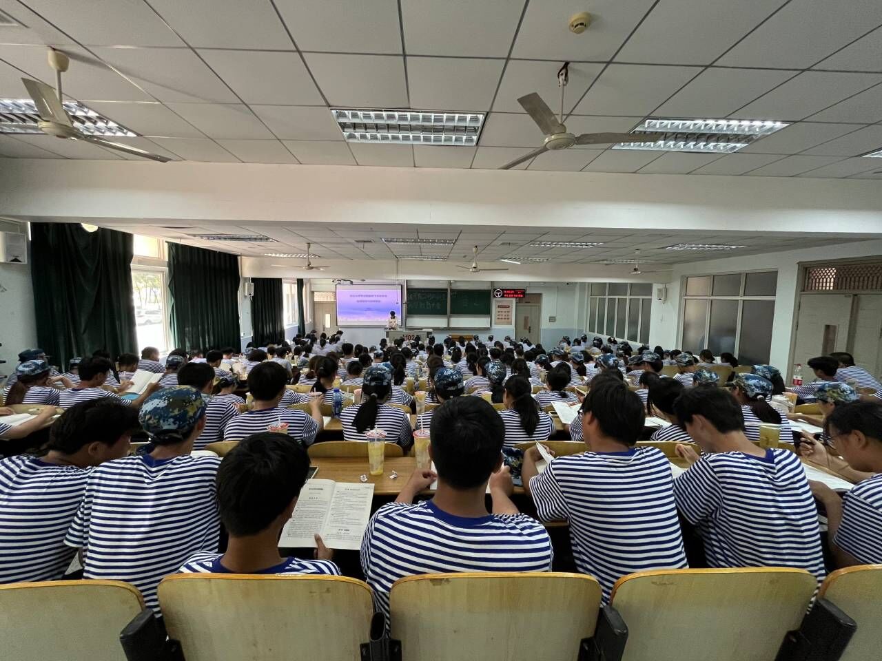 球王会网站